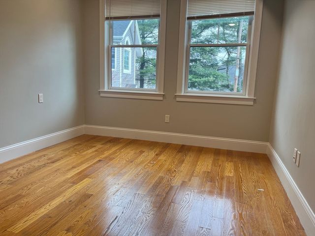 45 Spring Street 18, Boston, MA 02132