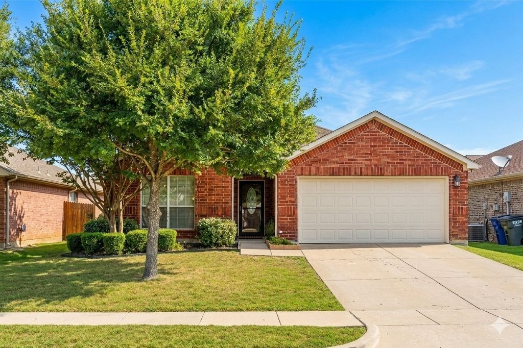 2029 Sunny Side Drive, Little Elm, TX 75068 — exterior