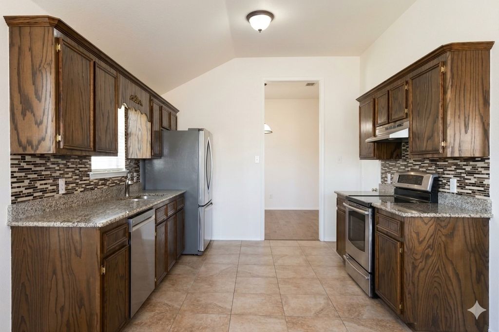 2029 Sunny Side Drive, Little Elm, TX 75068 — photo 5