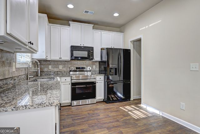 1030 Glenwyck Drive, Braselton, GA 30517