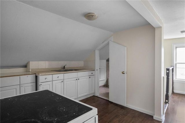 150 Early Street, Providence, RI 02907