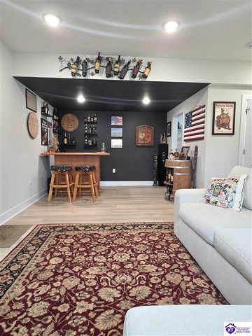 110 Brookhaven Drive, Vine Grove, KY 42701