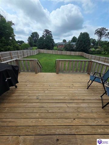 110 Brookhaven Drive, Vine Grove, KY 42701