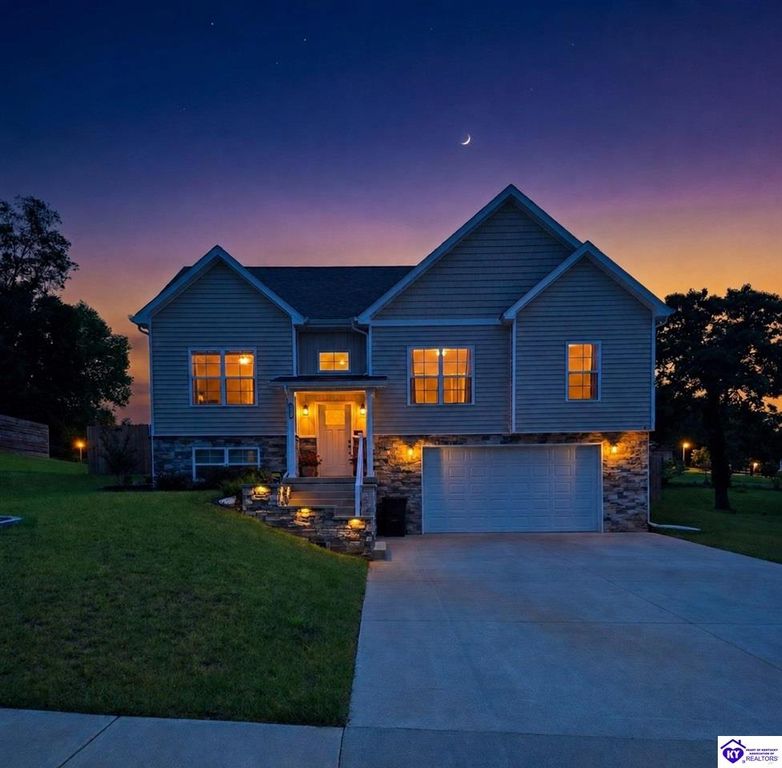 110 Brookhaven Drive, Vine Grove, KY 42701