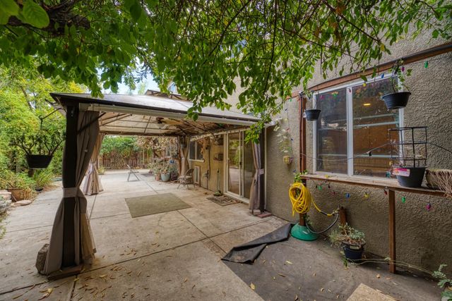 1407 Dylan Creek Dr, Patterson, CA 95363