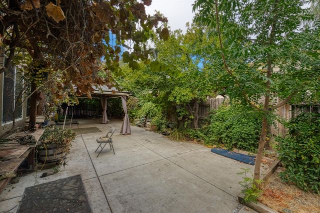 1407 Dylan Creek Dr, Patterson, CA 95363