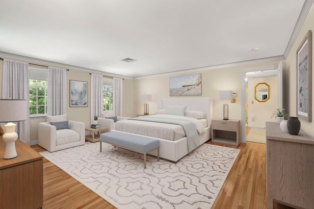 9 Eisenhower Circle, Wellesley, MA 02482