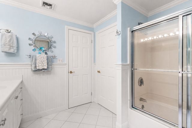 9 Eisenhower Circle, Wellesley, MA 02482