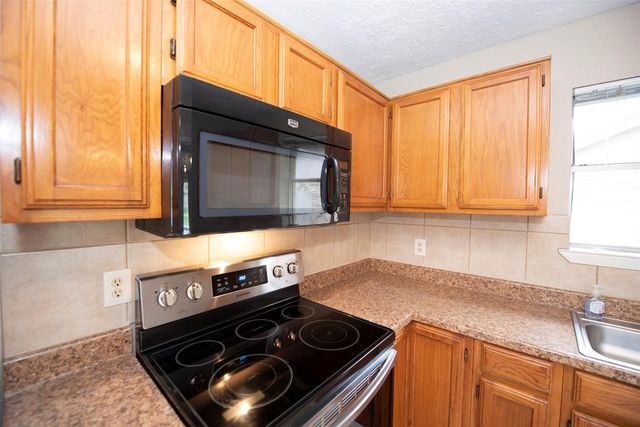 2513 Harpers Ferry Drive, League City, TX 77573