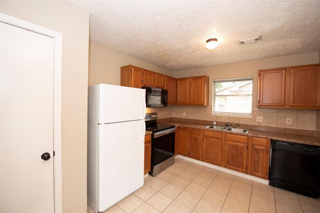2513 Harpers Ferry Drive, League City, TX 77573
