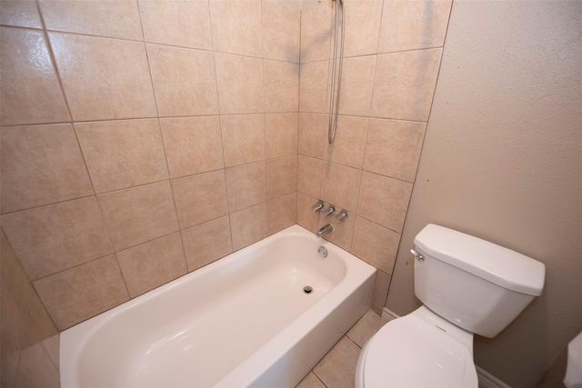 2513 Harpers Ferry Drive, League City, TX 77573