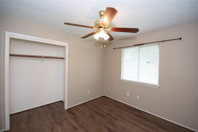 2513 Harpers Ferry Drive, League City, TX 77573