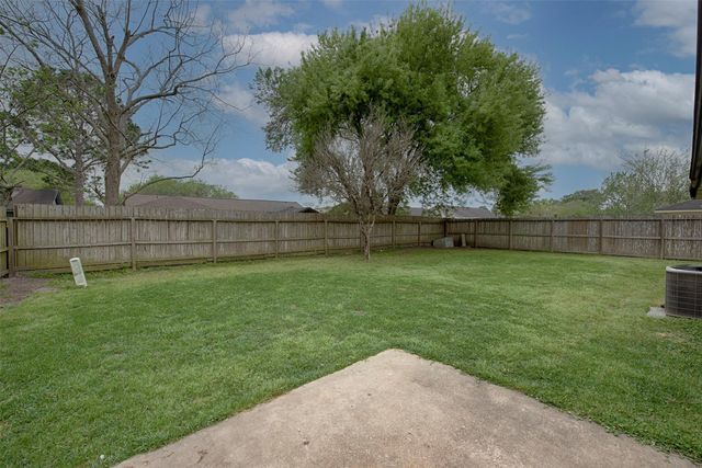 2513 Harpers Ferry Drive, League City, TX 77573