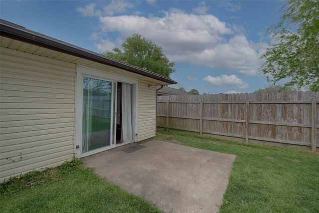 2513 Harpers Ferry Drive, League City, TX 77573