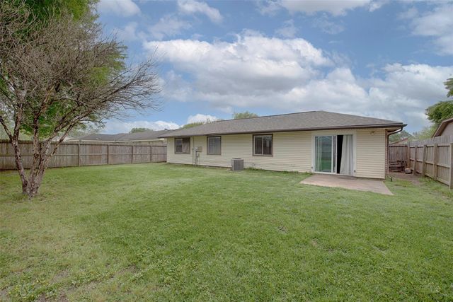 2513 Harpers Ferry Drive, League City, TX 77573