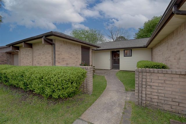 2513 Harpers Ferry Drive, League City, TX 77573