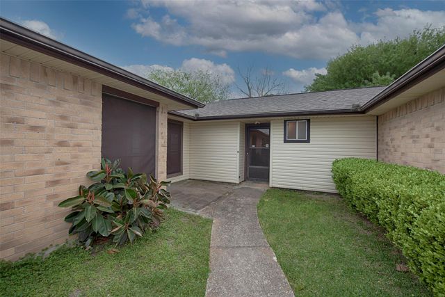 2513 Harpers Ferry Drive, League City, TX 77573