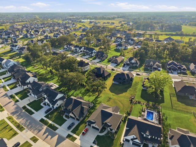 9609 Tall Grass Trail, St. John, IN 46373