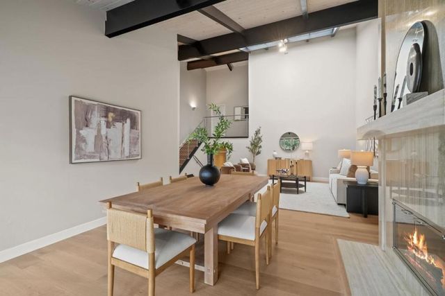 184 Sand Hill Circle, Menlo Park, CA 94025