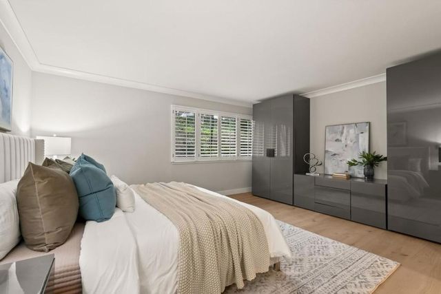 184 Sand Hill Circle, Menlo Park, CA 94025