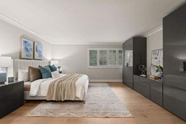 184 Sand Hill Circle, Menlo Park, CA 94025