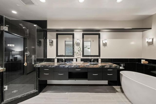 184 Sand Hill Circle, Menlo Park, CA 94025