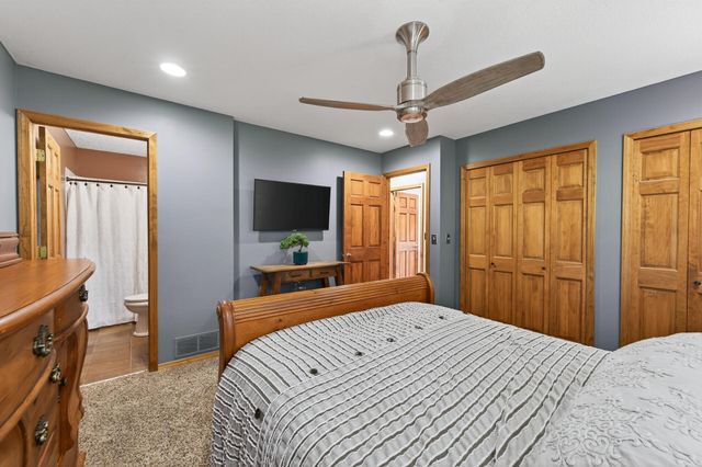 10243 Englewood Drive, Eden Prairie, MN 55347