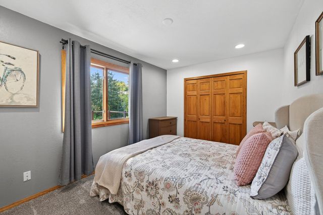 10243 Englewood Drive, Eden Prairie, MN 55347