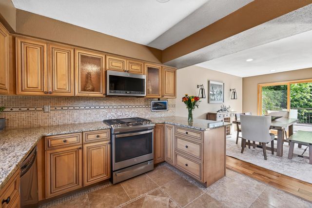 10243 Englewood Drive, Eden Prairie, MN 55347