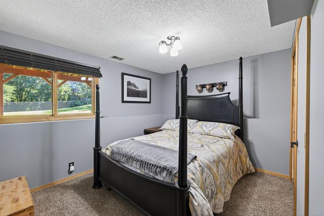 10243 Englewood Drive, Eden Prairie, MN 55347