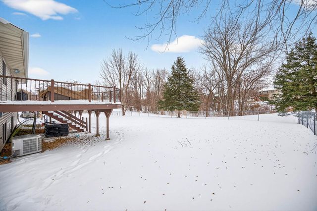 10243 Englewood Drive, Eden Prairie, MN 55347