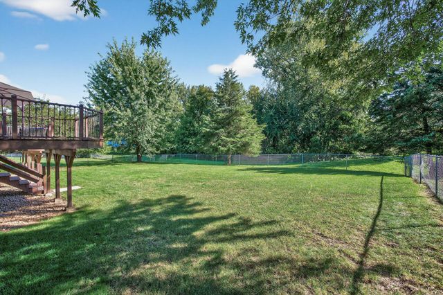 10243 Englewood Drive, Eden Prairie, MN 55347