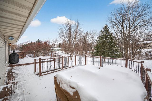 10243 Englewood Drive, Eden Prairie, MN 55347