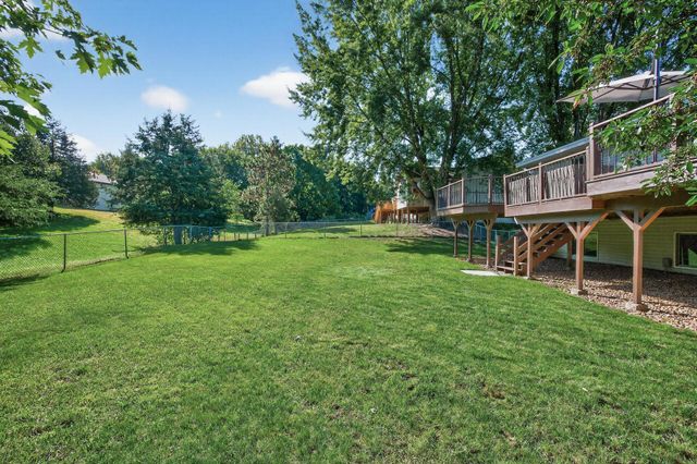 10243 Englewood Drive, Eden Prairie, MN 55347