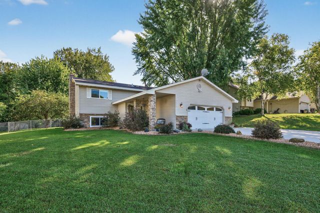 10243 Englewood Drive, Eden Prairie, MN 55347