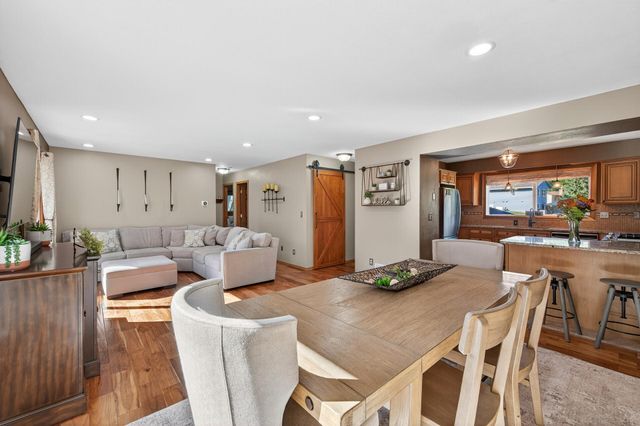 10243 Englewood Drive, Eden Prairie, MN 55347