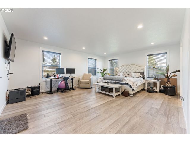 27665 Se WALLY Rd, Boring, OR 97009