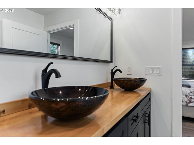 27665 Se WALLY Rd, Boring, OR 97009