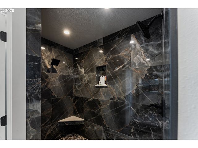 27665 Se WALLY Rd, Boring, OR 97009