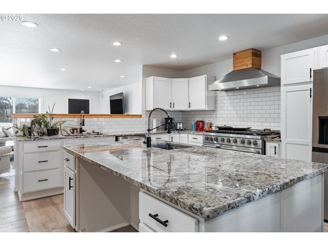 27665 Se WALLY Rd, Boring, OR 97009