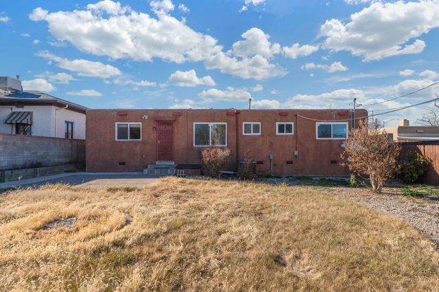 1416 Quincy Street NE, Albuquerque, NM 87110