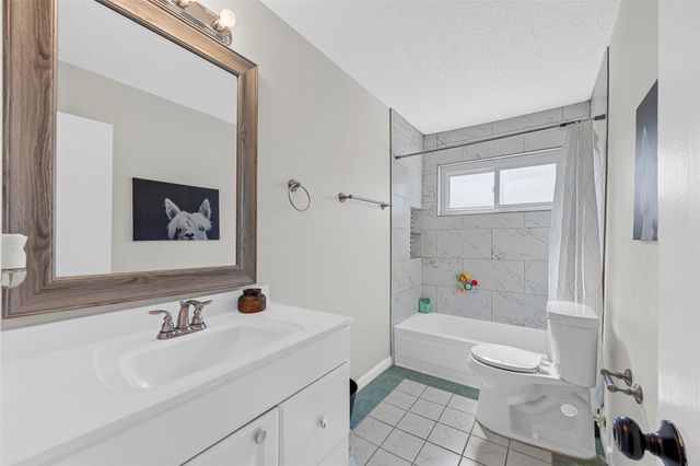 12020 Mighty Oak Drive B, Houston, TX 77066