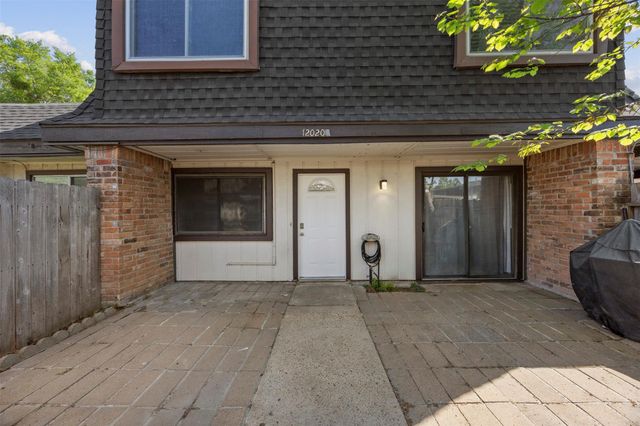 12020 Mighty Oak Drive B, Houston, TX 77066