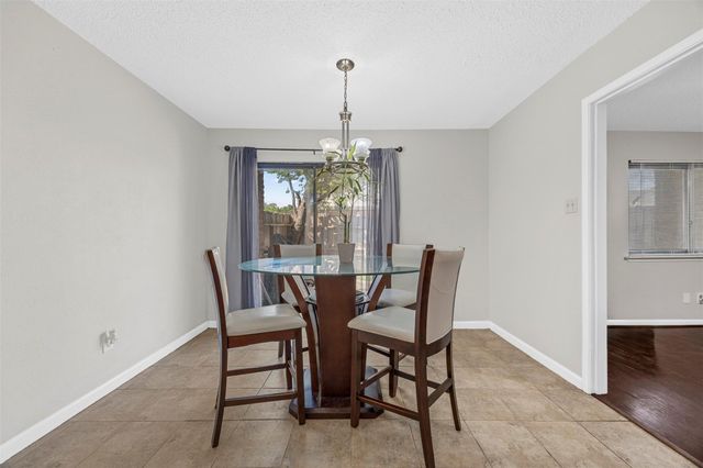 12020 Mighty Oak Drive B, Houston, TX 77066
