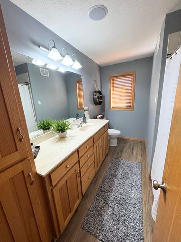 143 Frontier Court, Sauk Rapids, MN 56379