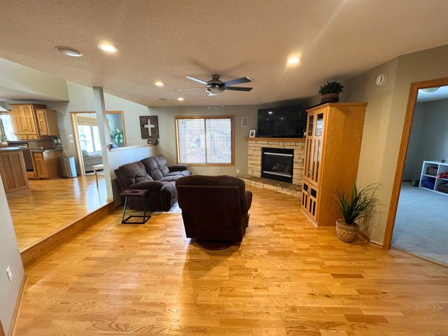 143 Frontier Court, Sauk Rapids, MN 56379