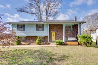 1001 Tsatanuga Road, Hixson, TN 37343