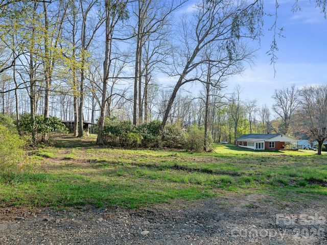 58 Possum Trot Road, Bakersville, NC 28705
