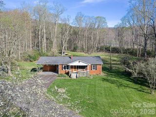 58 Possum Trot Road, Bakersville, NC 28705