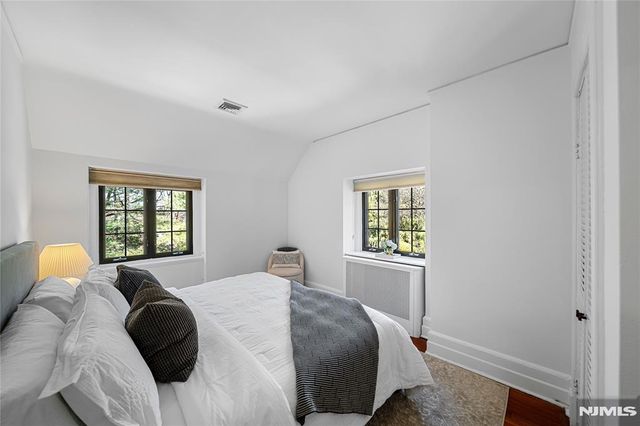 1 Byrne Lane 10, Tenafly, NJ 07670